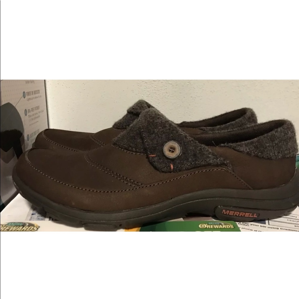 New women’s Merrell Dassie fold moc slip on size7